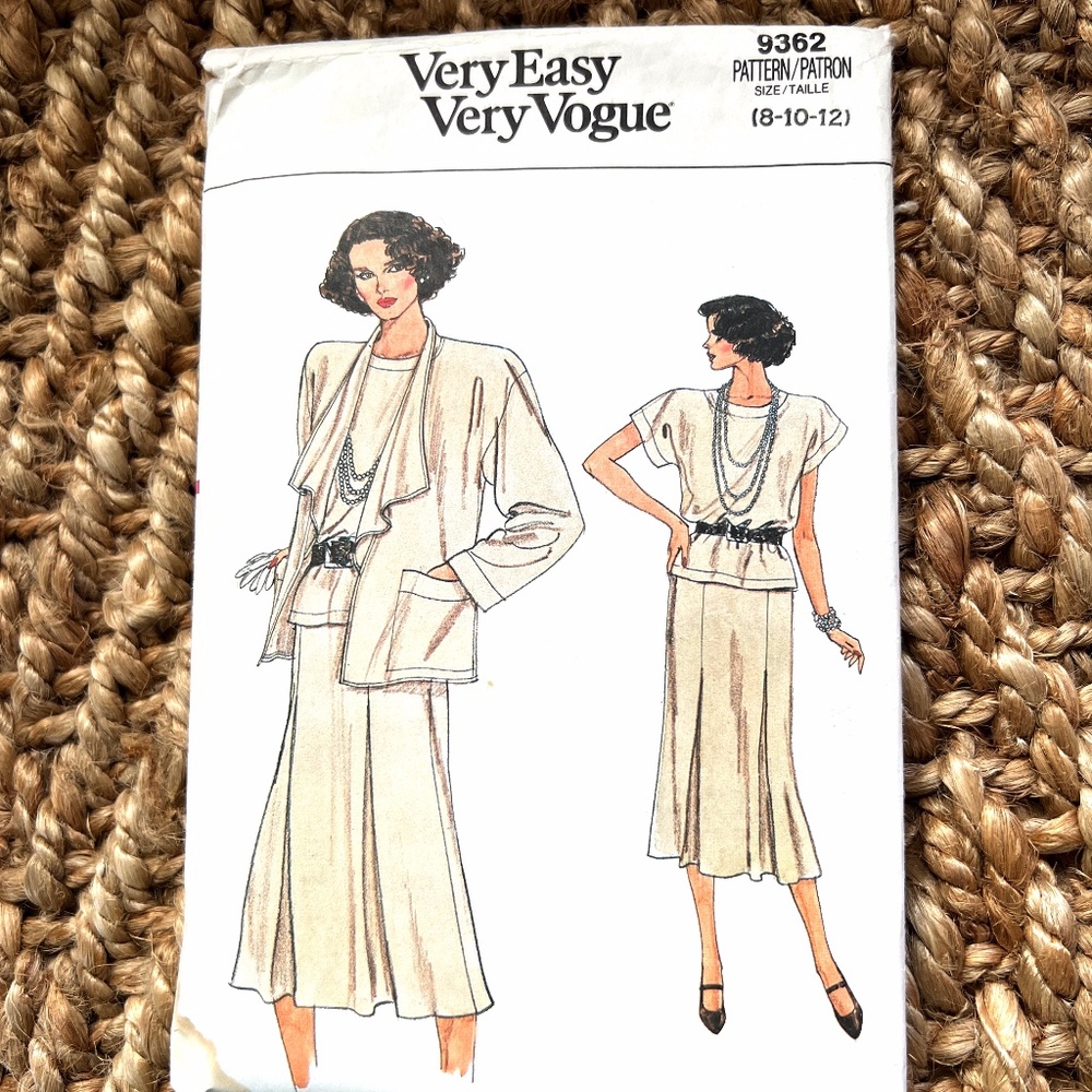 Very Easy Very Vogue 9362 Skirt, top and jacket pattern